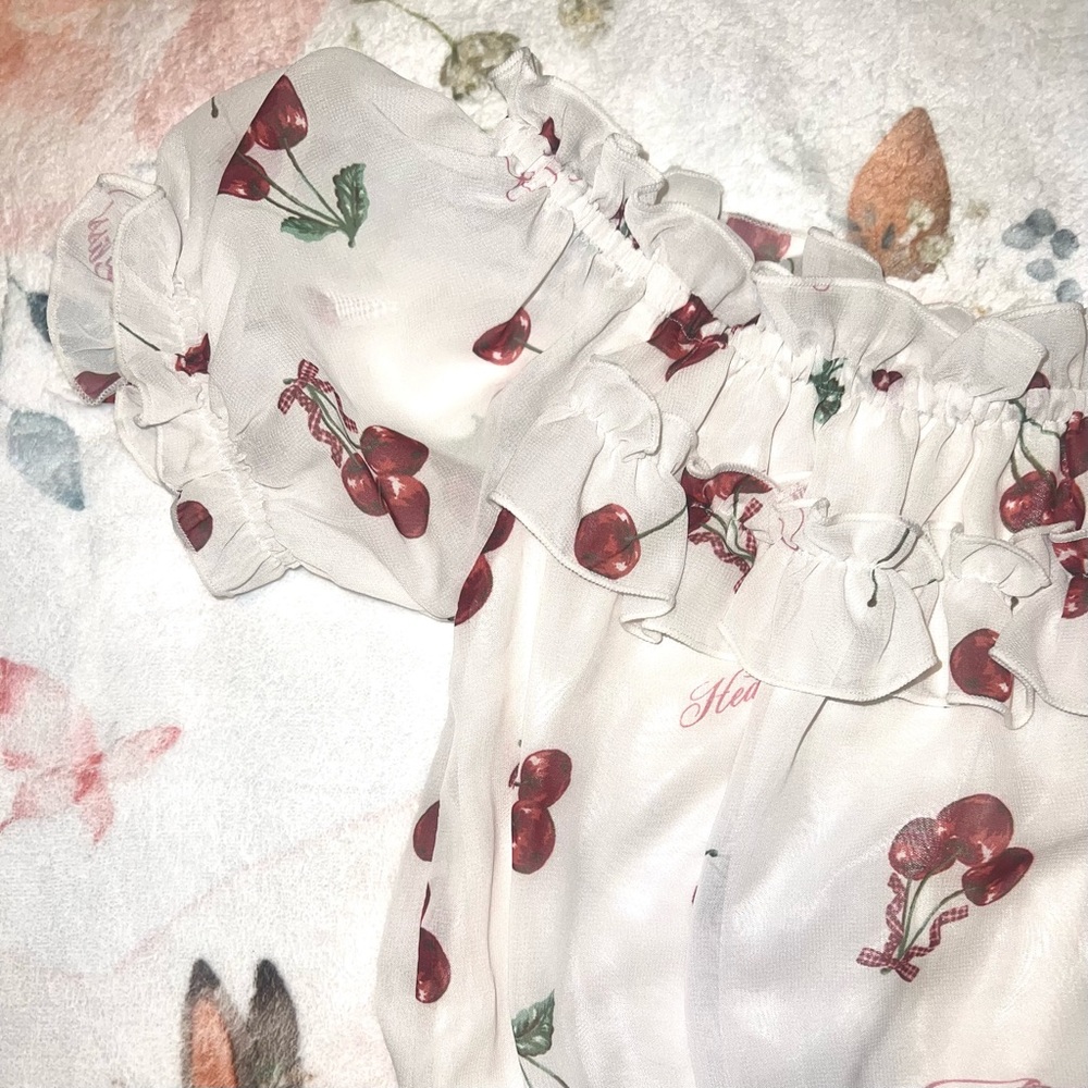 Ank Rouge Cherries Blouse - Picture 2 of 5